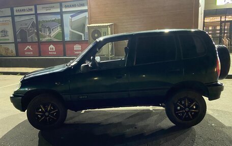 Chevrolet Niva I рестайлинг, 2003 год, 140 000 рублей, 5 фотография