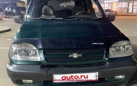 Chevrolet Niva I рестайлинг, 2003 год, 140 000 рублей, 2 фотография