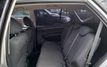 KIA Carens III (RP), 2007 год, 958 000 рублей, 28 фотография