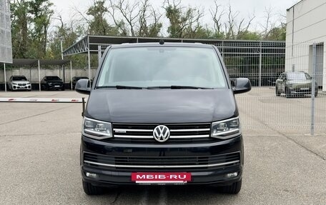 Volkswagen Multivan T6 рестайлинг, 2018 год, 5 100 000 рублей, 2 фотография