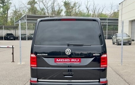 Volkswagen Multivan T6 рестайлинг, 2018 год, 5 100 000 рублей, 6 фотография