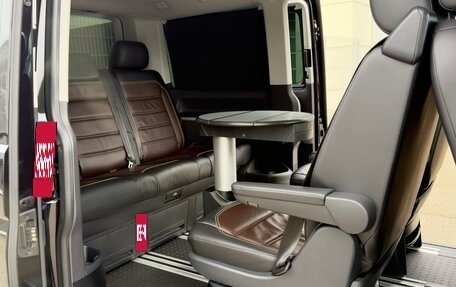 Volkswagen Multivan T6 рестайлинг, 2018 год, 5 100 000 рублей, 13 фотография