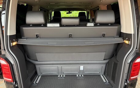 Volkswagen Multivan T6 рестайлинг, 2018 год, 5 100 000 рублей, 25 фотография