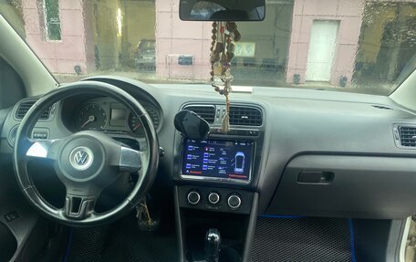 Volkswagen Polo VI (EU Market), 2012 год, 650 000 рублей, 12 фотография
