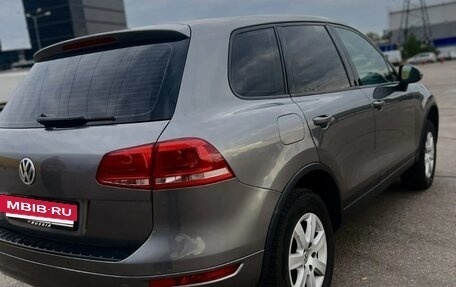 Volkswagen Touareg III, 2011 год, 1 690 000 рублей, 5 фотография