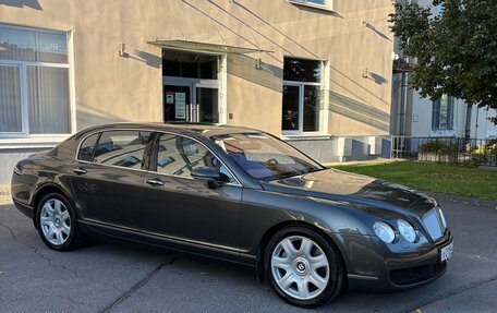 Bentley Continental Flying Spur, 2005 год, 1 800 000 рублей, 2 фотография