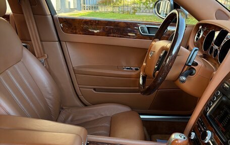 Bentley Continental Flying Spur, 2005 год, 1 800 000 рублей, 13 фотография