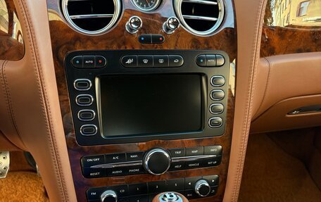 Bentley Continental Flying Spur, 2005 год, 1 800 000 рублей, 26 фотография