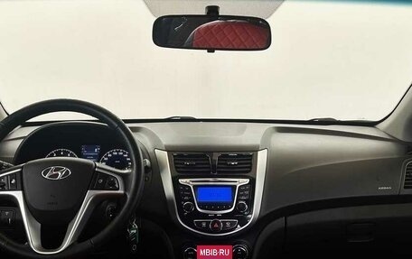 Hyundai Solaris II рестайлинг, 2011 год, 650 000 рублей, 5 фотография