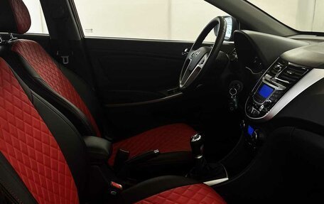 Hyundai Solaris II рестайлинг, 2011 год, 650 000 рублей, 12 фотография