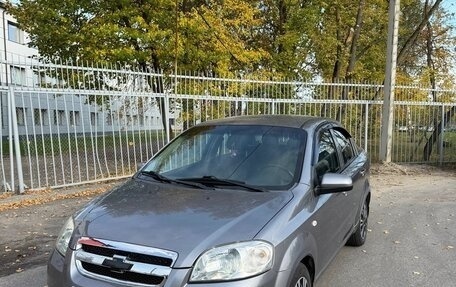 Chevrolet Aveo III, 2010 год, 500 000 рублей, 1 фотография