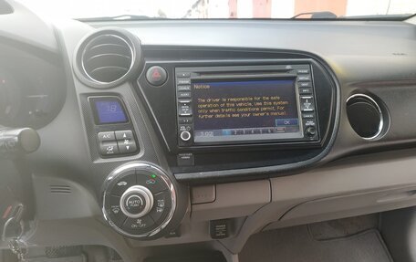 Honda Insight II рестайлинг, 2013 год, 900 000 рублей, 8 фотография