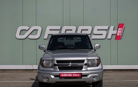 Mitsubishi Pajero iO, 2000 год, 979 000 рублей, 3 фотография