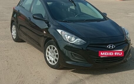 Hyundai i30 II рестайлинг, 2014 год, 1 040 000 рублей, 2 фотография