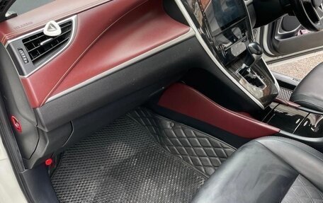 Toyota Harrier, 2016 год, 2 900 000 рублей, 9 фотография