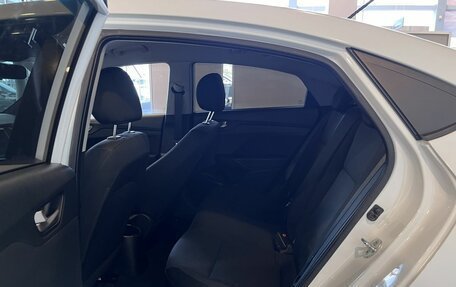 Hyundai Solaris II рестайлинг, 2017 год, 1 100 000 рублей, 24 фотография
