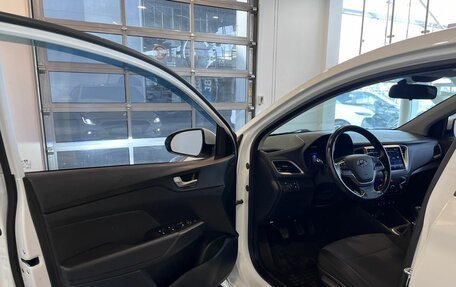 Hyundai Solaris II рестайлинг, 2017 год, 1 100 000 рублей, 21 фотография