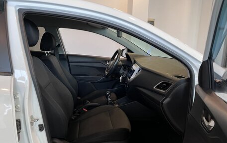Hyundai Solaris II рестайлинг, 2017 год, 1 100 000 рублей, 29 фотография
