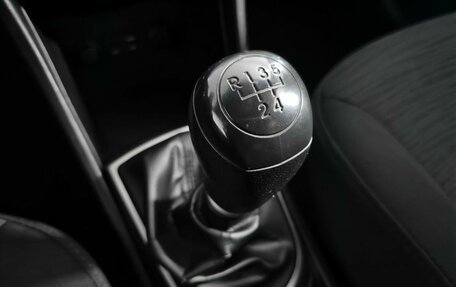 Hyundai Solaris II рестайлинг, 2016 год, 985 000 рублей, 12 фотография
