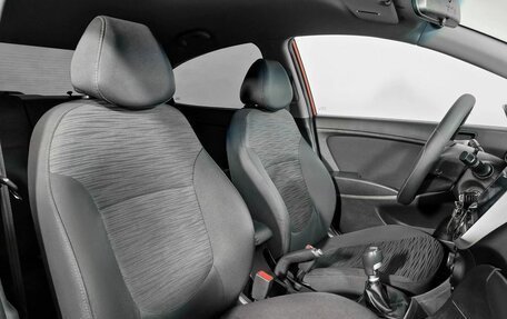 Hyundai Solaris II рестайлинг, 2016 год, 985 000 рублей, 16 фотография