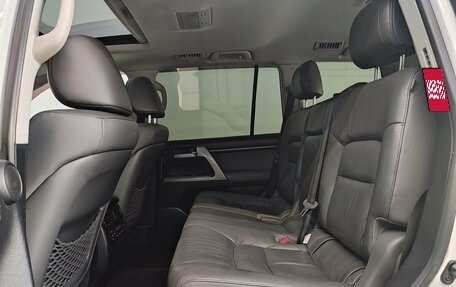 Toyota Land Cruiser 200, 2009 год, 2 750 000 рублей, 18 фотография