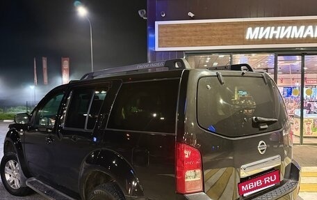 Nissan Pathfinder, 2005 год, 999 000 рублей, 21 фотография