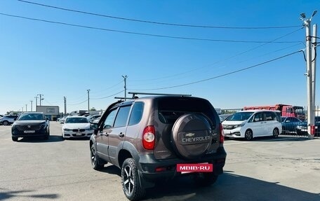 Chevrolet Niva I рестайлинг, 2017 год, 819 000 рублей, 4 фотография