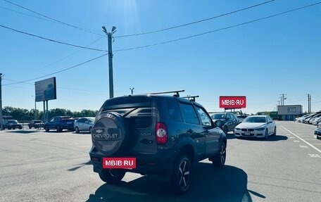 Chevrolet Niva I рестайлинг, 2017 год, 819 000 рублей, 6 фотография