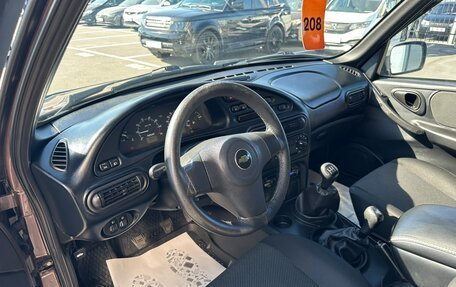 Chevrolet Niva I рестайлинг, 2017 год, 819 000 рублей, 11 фотография