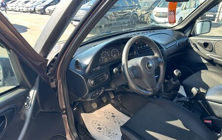 Chevrolet Niva I рестайлинг, 2017 год, 819 000 рублей, 10 фотография