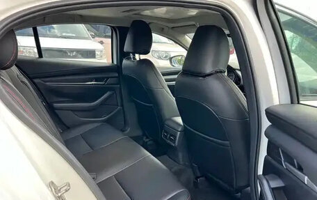 Mazda 3, 2023 год, 1 320 000 рублей, 12 фотография