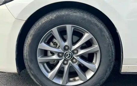 Mazda 3, 2023 год, 1 320 000 рублей, 14 фотография