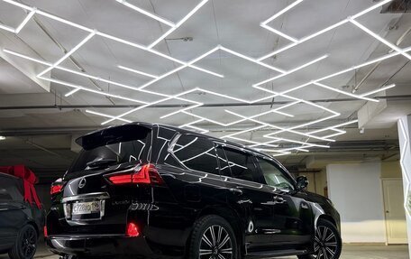 Lexus LX III, 2017 год, 5 200 000 рублей, 4 фотография