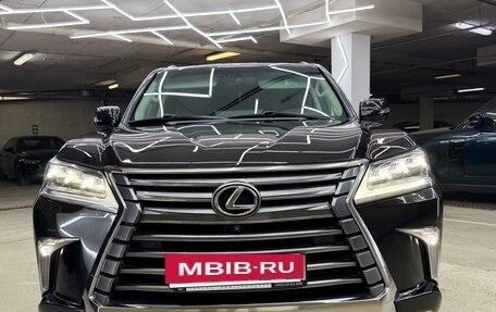 Lexus LX III, 2017 год, 5 200 000 рублей, 6 фотография