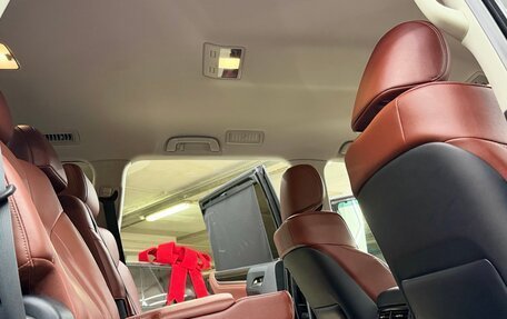 Lexus LX III, 2017 год, 5 200 000 рублей, 31 фотография
