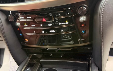 Lexus LX III, 2017 год, 5 200 000 рублей, 35 фотография