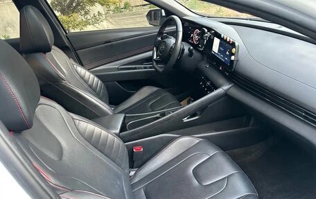 Hyundai Elantra, 2023 год, 1 390 000 рублей, 8 фотография