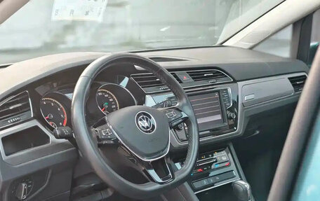 Volkswagen Touran III, 2023 год, 1 510 888 рублей, 14 фотография