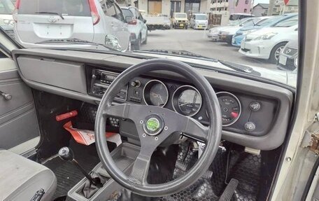 Nissan Sunny, 1992 год, 1 200 000 рублей, 10 фотография