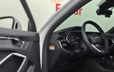 Audi Q3, 2022 год, 3 000 000 рублей, 9 фотография