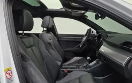 Audi Q3, 2022 год, 3 000 000 рублей, 8 фотография