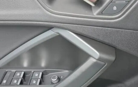Audi Q3, 2022 год, 3 000 000 рублей, 17 фотография