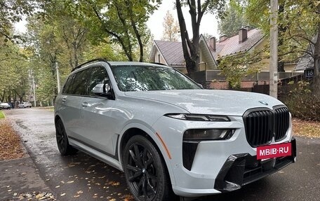 BMW X7, 2024 год, 16 000 000 рублей, 2 фотография