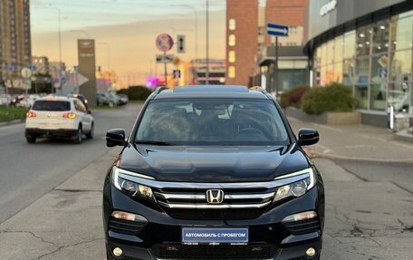 Honda Pilot III рестайлинг, 2017 год, 3 399 000 рублей, 2 фотография