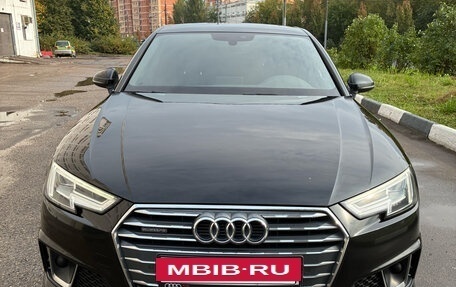 Audi A4, 2019 год, 3 080 000 рублей, 3 фотография