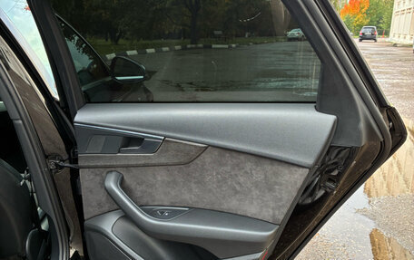 Audi A4, 2019 год, 3 080 000 рублей, 15 фотография