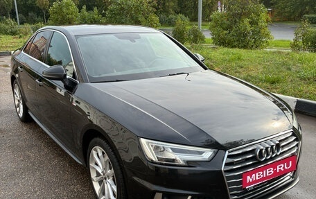 Audi A4, 2019 год, 3 080 000 рублей, 4 фотография