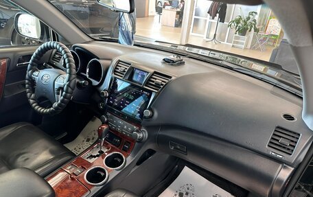 Toyota Highlander III, 2013 год, 2 329 000 рублей, 13 фотография