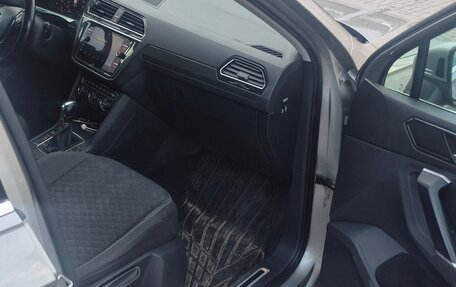 Volkswagen Tiguan II, 2018 год, 2 100 000 рублей, 7 фотография