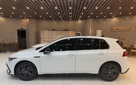 Volkswagen Golf VIII, 2022 год, 1 590 000 рублей, 4 фотография